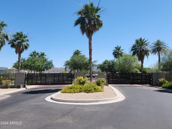 2910 E Wayland Dr, Phoenix, AZ 85040