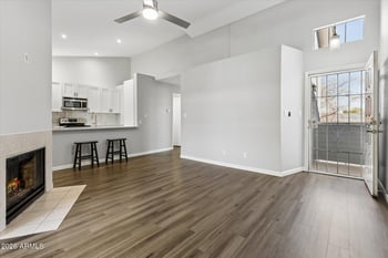 2910 Marconi Ave #220, Phoenix, AZ 85053