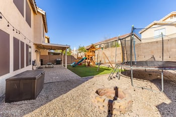 2910 Windsong Dr, Phoenix, AZ 85048