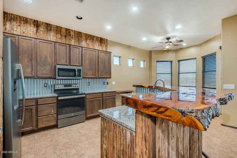 29105 N 152nd Dr, Surprise, AZ 85387