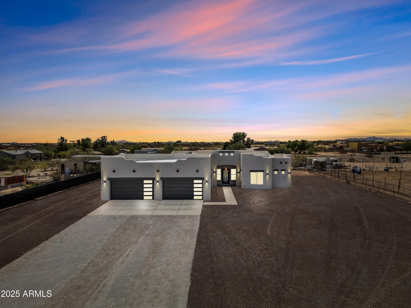 29108 205 Ave, Wittmann, AZ 85361