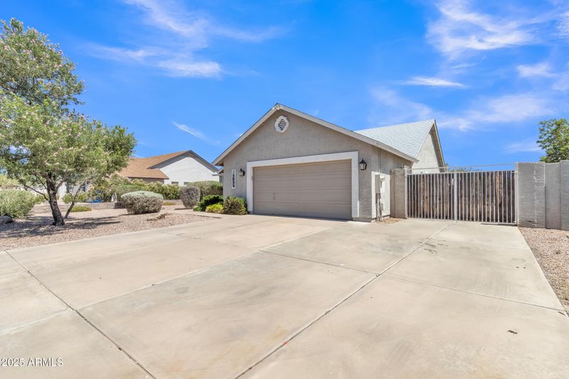2911 E Leland St, Mesa, AZ 85213