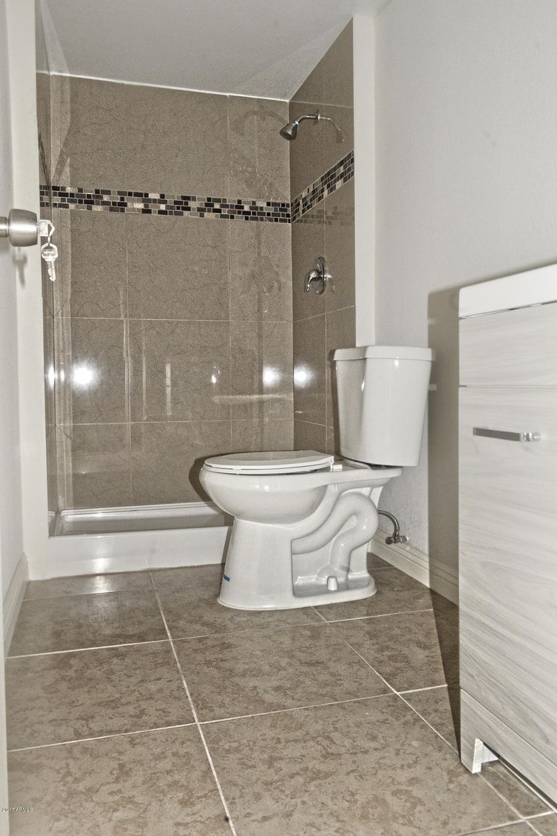 2911 N 87th Dr, Phoenix, AZ 85037