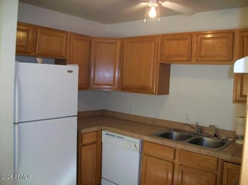 2911 Alice Ave, Phoenix, AZ 85051