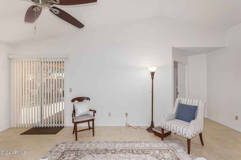 2912 E Amber Ridge Way, Phoenix, AZ 85048