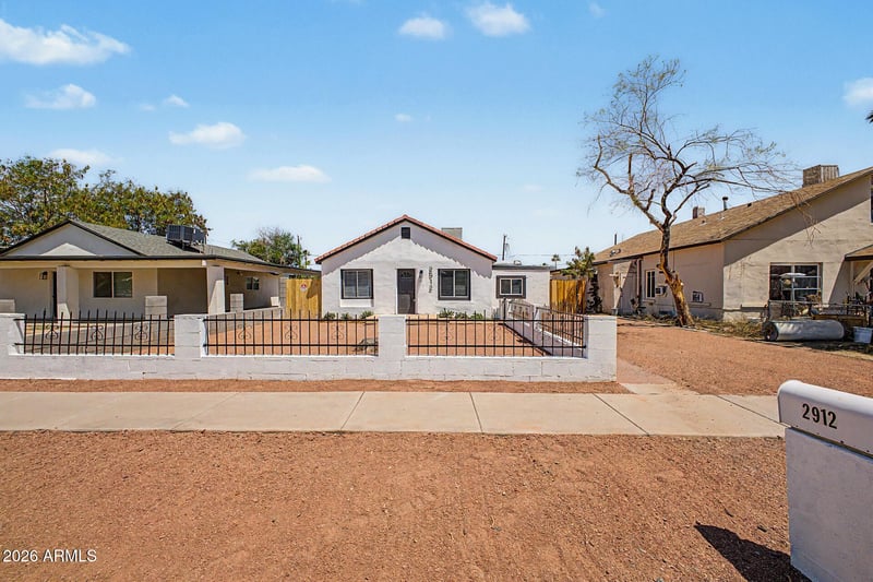 2912 E Monroe St E, Phoenix, AZ 85034
