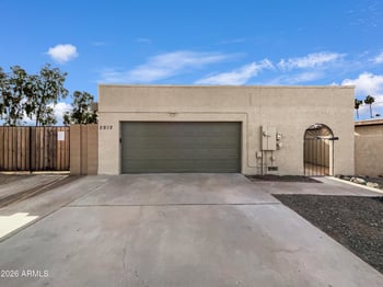 2912 Price Rd, Tempe, AZ 85282