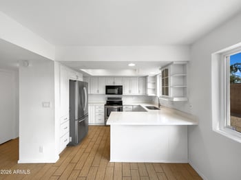 2912 Price Rd, Tempe, AZ 85282