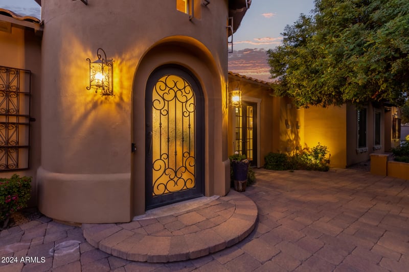2912 Vaughn Ave, Gilbert, AZ 85234