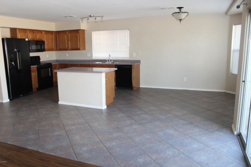 2912 W Pollack St, Phoenix, AZ 85041