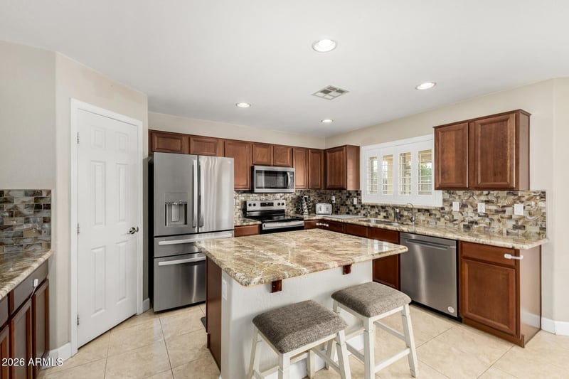 29122 Red Finch Dr, San Tan Valley, AZ 85143