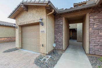 29128 22nd Ave #102, Phoenix, AZ 85085
