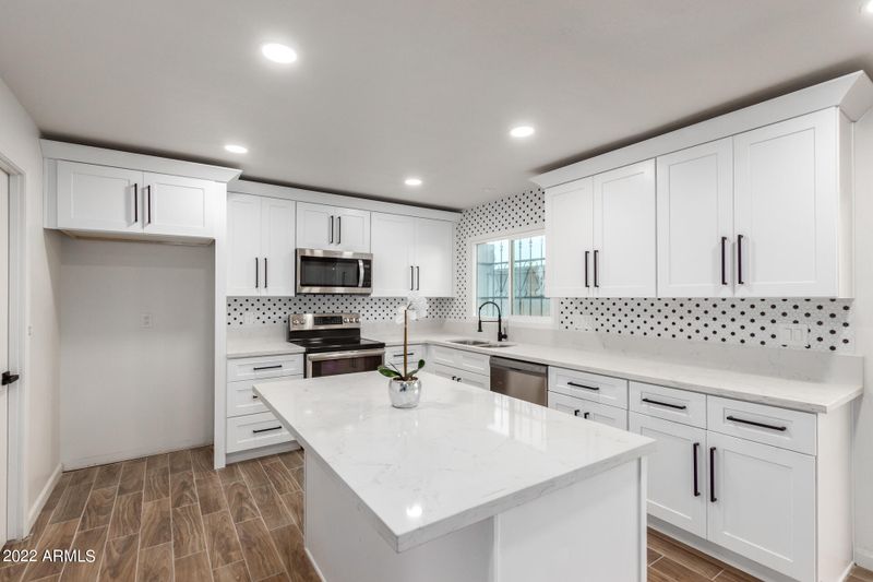 2913 E Fairmont Ave, Phoenix, AZ 85016
