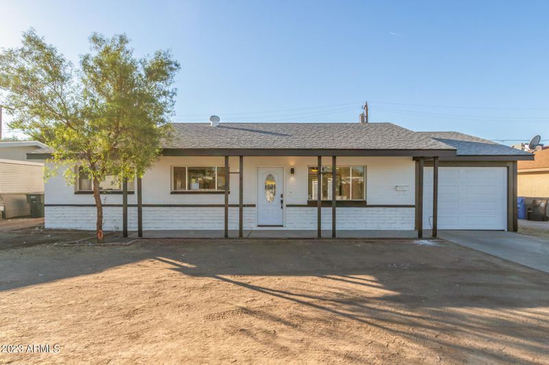 2913 W Charter Oak Rd, Phoenix, AZ 85029