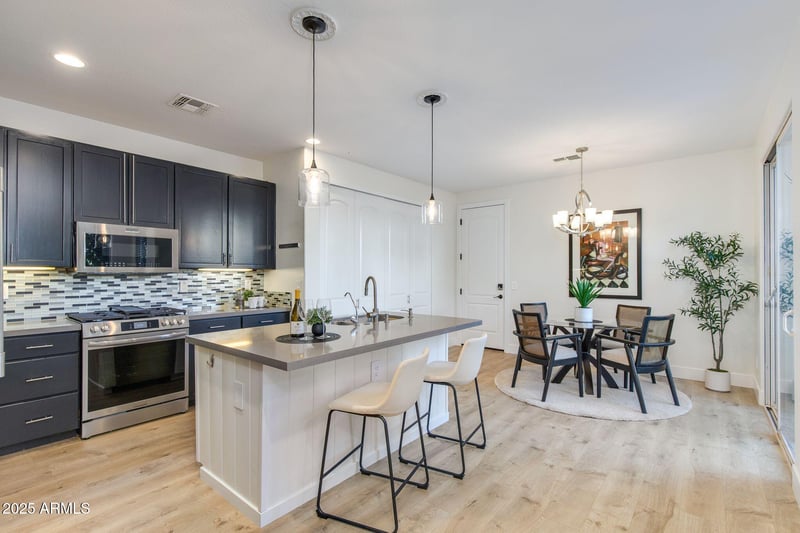 2914 48th Pl, Phoenix, AZ 85018