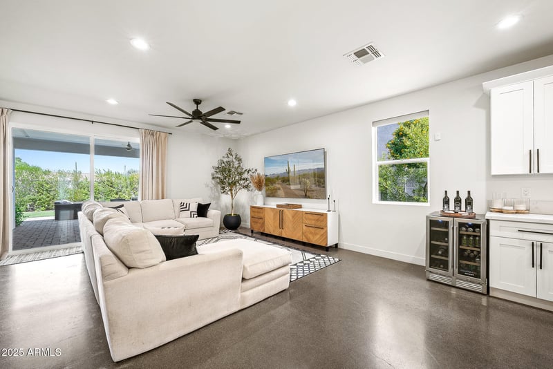 2914 Blanche Dr, Phoenix, AZ 85032