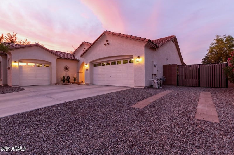 2914 E Coconino Dr, Gilbert, AZ 85298