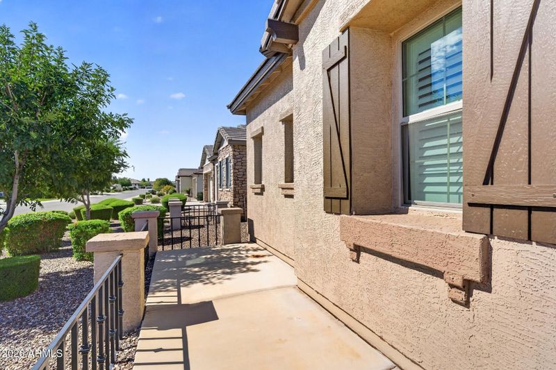 2914 E Inca Ln, San Tan Valley, AZ 85140
