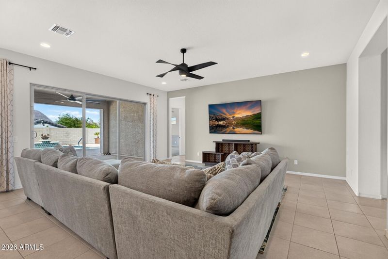 2914 E Inca Ln, San Tan Valley, AZ 85140