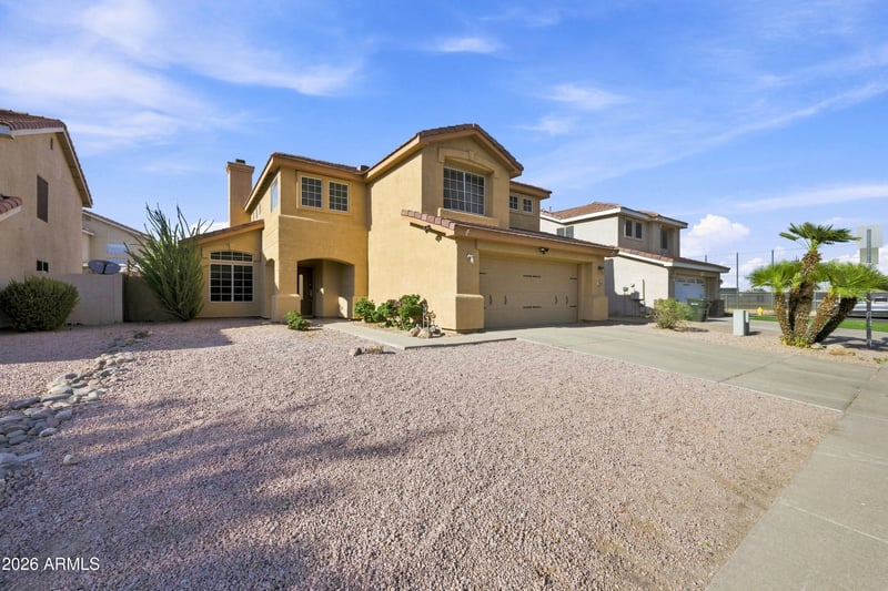 2914 Windsong Dr, Phoenix, AZ 85048