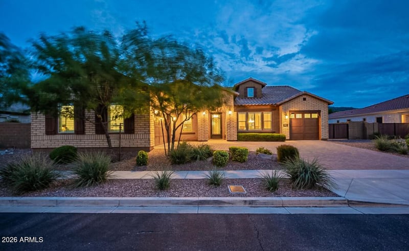 2915 E Constance Way, Phoenix, AZ 85042