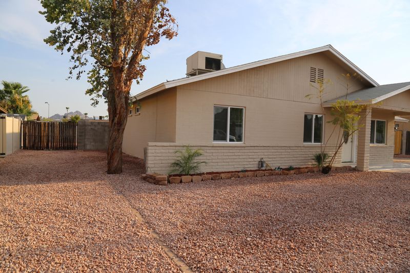 2915 E Corrine Dr, Phoenix, AZ 85032