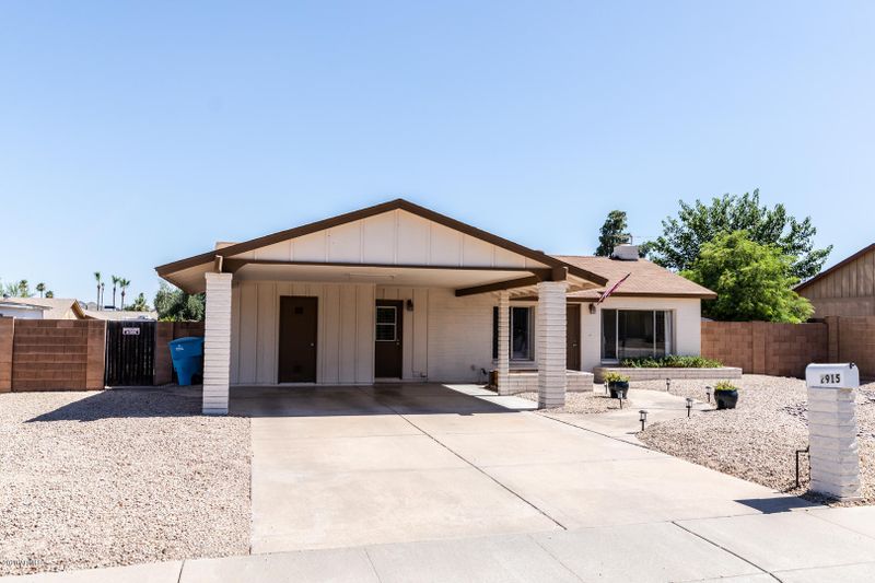 2915 E Willow Ave, Phoenix, AZ 85032