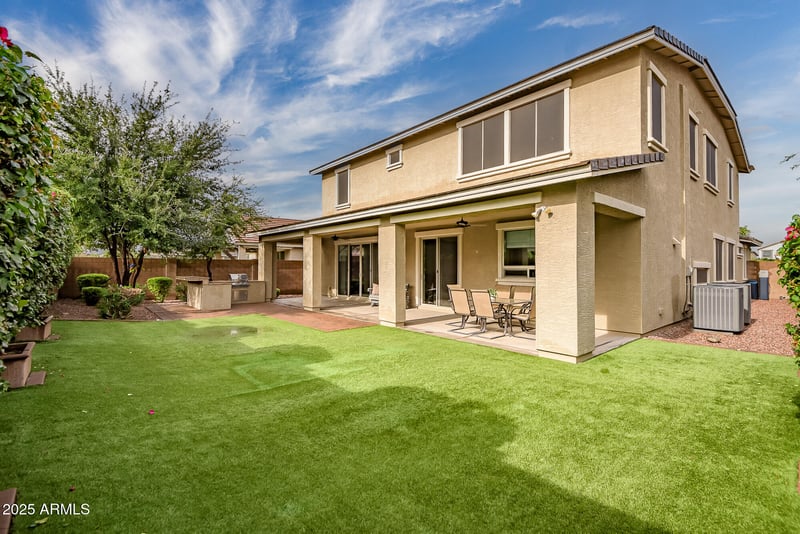 2915 Russell St, Mesa, AZ 85213