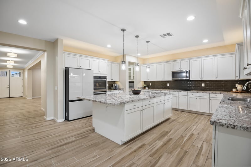 2915 Russell St, Mesa, AZ 85213