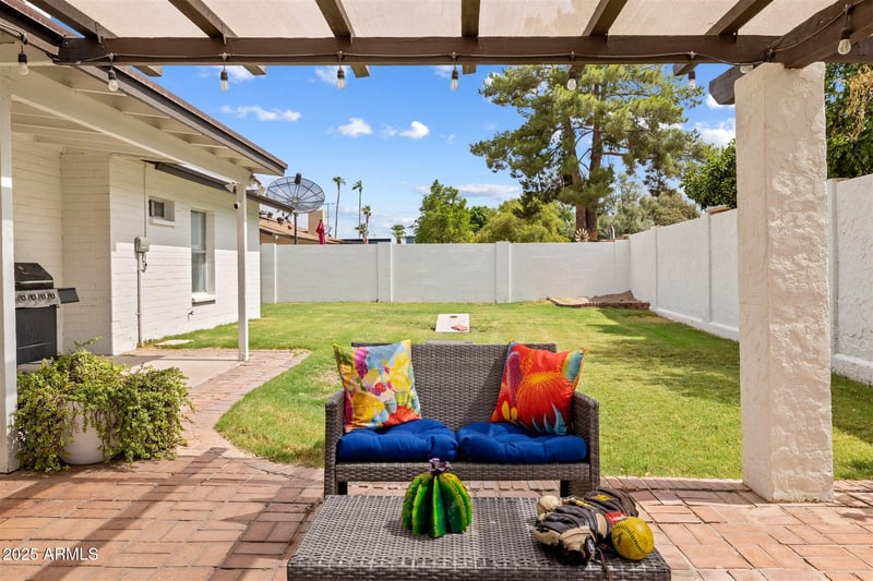 2915 Vista Dr, Phoenix, AZ 85032