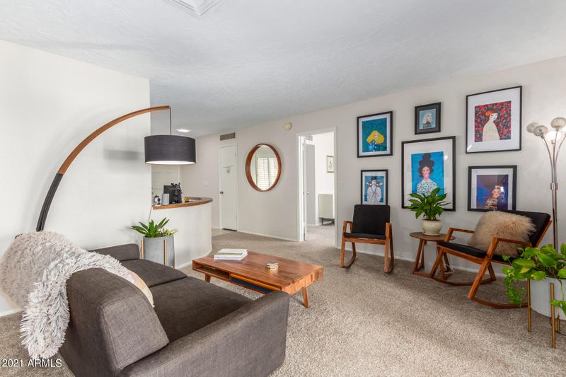 2916 E Cannon Dr, Phoenix, AZ 85028