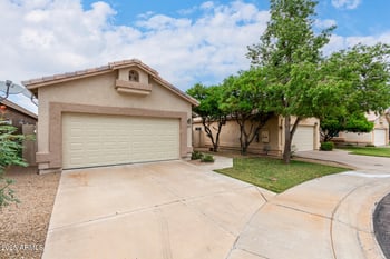 2916 Nisbet Ct, Phoenix, AZ 85032