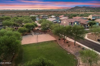2916 W Brilliant Sky Dr, Phoenix, AZ 85085