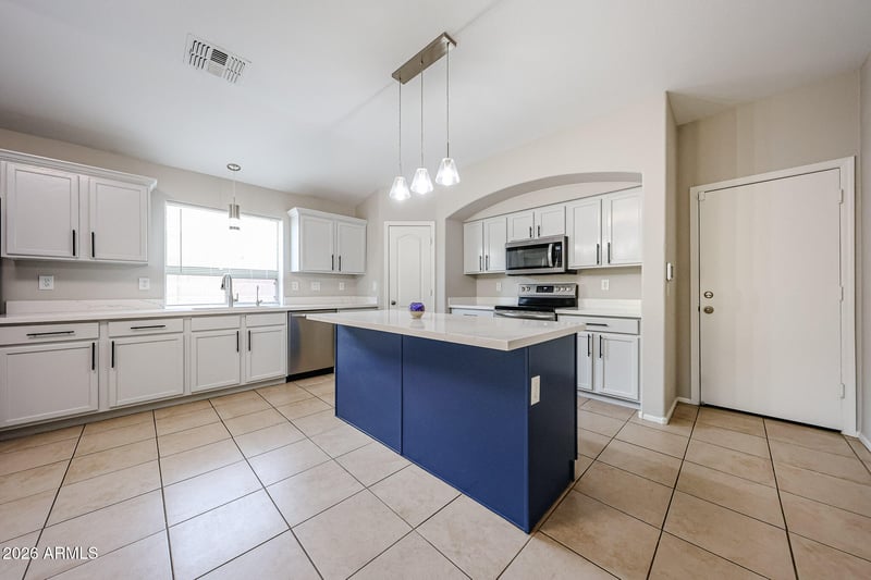 29167 Mountain View Rd, San Tan Valley, AZ 85143