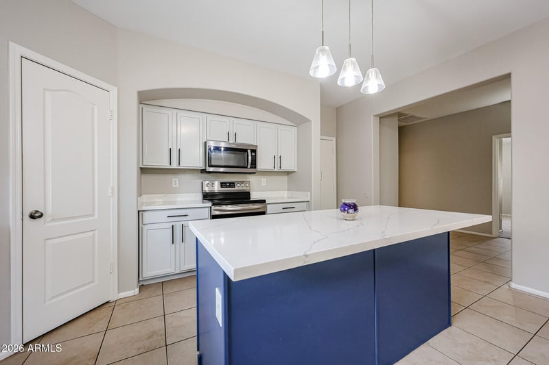29167 Mountain View Rd, San Tan Valley, AZ 85143