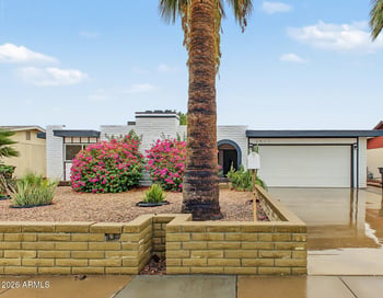 2917 W Laurel Ln, Phoenix, AZ 85029