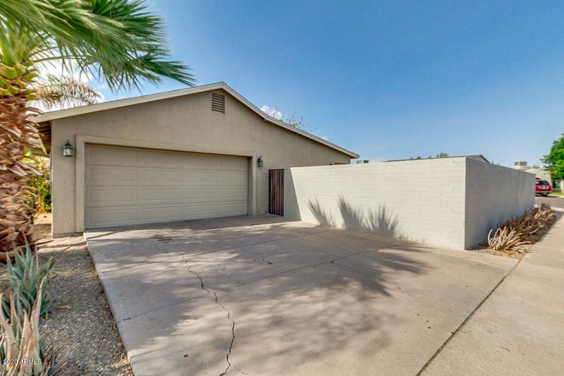 2918 E Caballero St, Mesa, AZ 85213