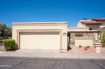 2918 W Christy Dr, Phoenix, AZ 85029