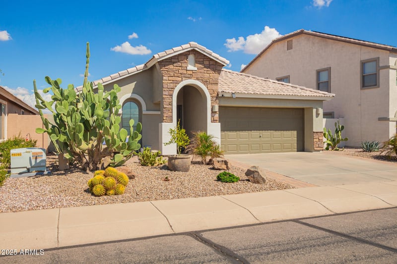 29181 Yellow Bee Dr, San Tan Valley, AZ 85143