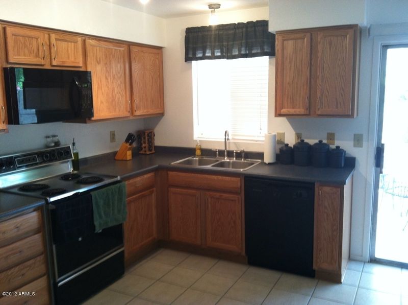 2919 E Villa Theresa Dr, Phoenix, AZ 85032