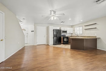 2920 E Eberle Ln, Phoenix, AZ 85032