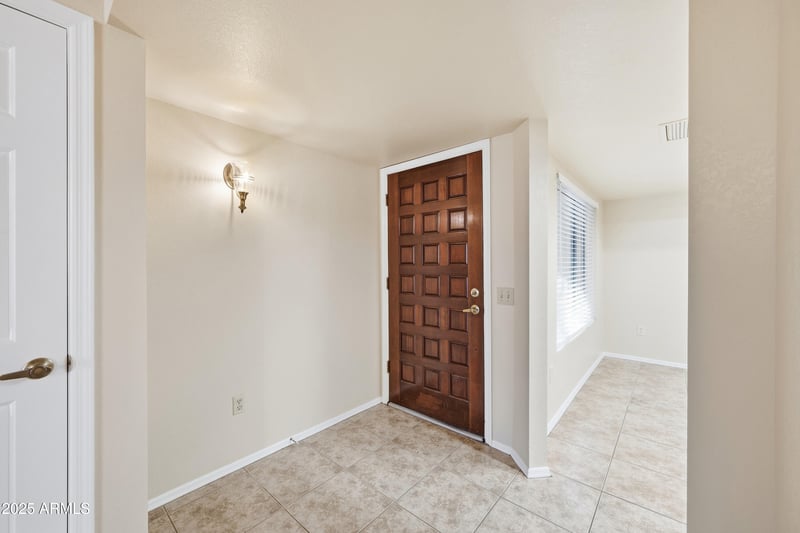 2920 Juniper Ave, Phoenix, AZ 85053