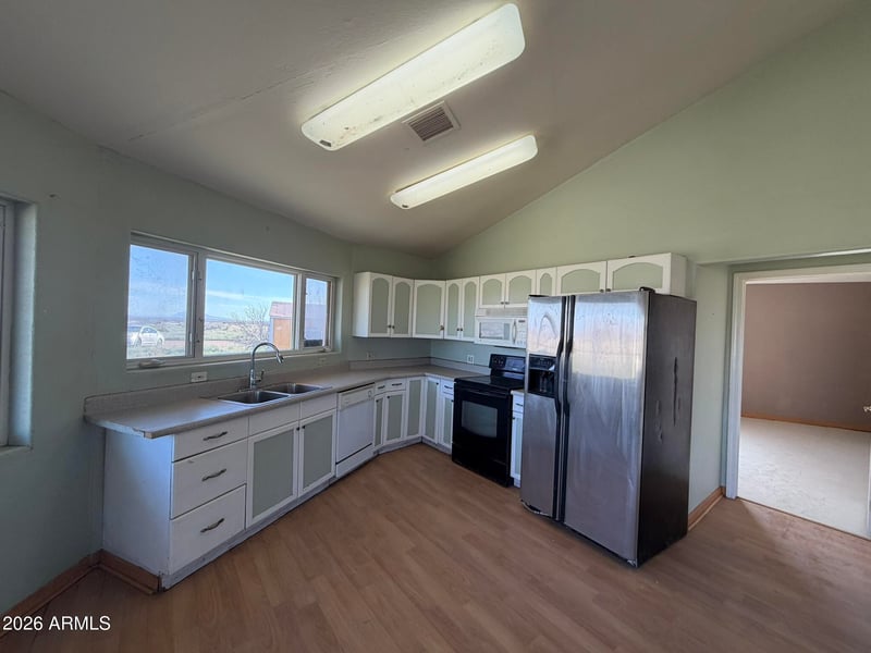 2920 Loma Alta Dr, Douglas, AZ 85607