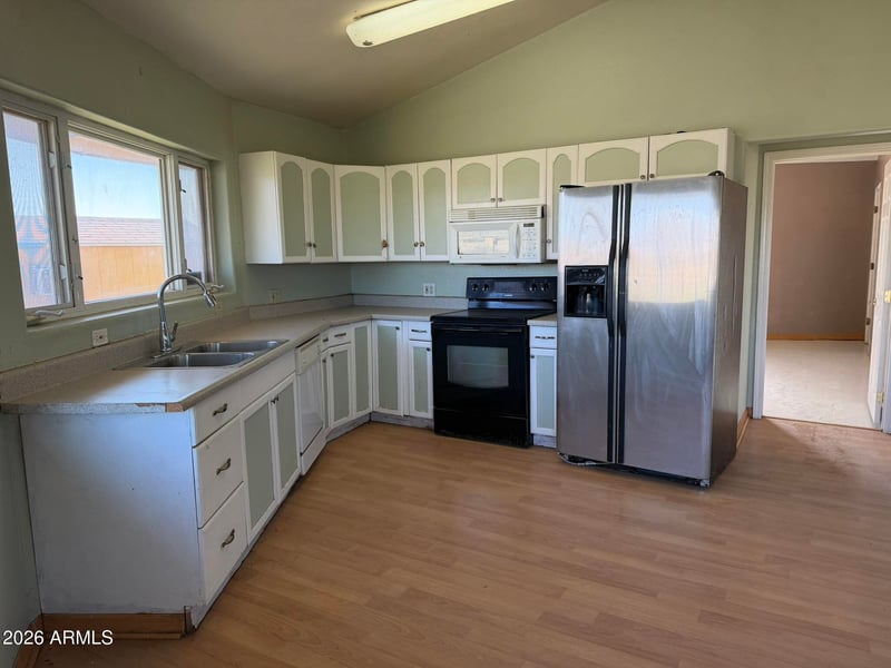 2920 Loma Alta Dr, Douglas, AZ 85607