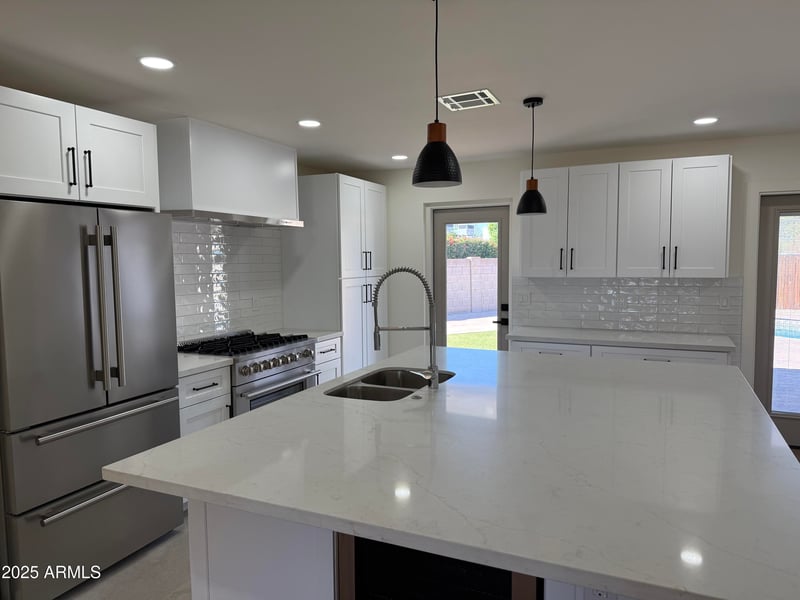 2920 Rita Ln, Tempe, AZ 85282