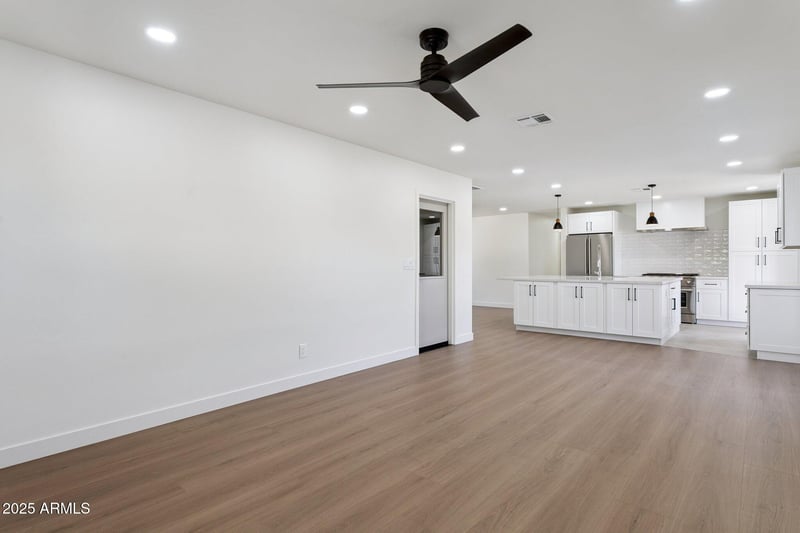 2920 Rita Ln, Tempe, AZ 85282