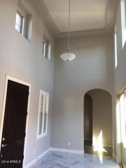 2921 E Branham Ln, Phoenix, AZ 85042