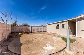 2921 Oraibi Dr, Phoenix, AZ 85050