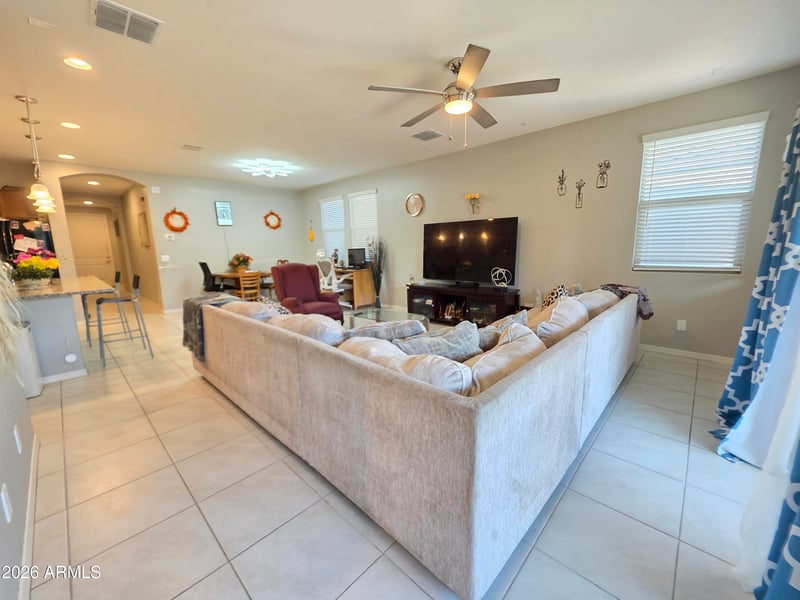 2921 Bridger Dr, San Tan Valley, AZ 85144