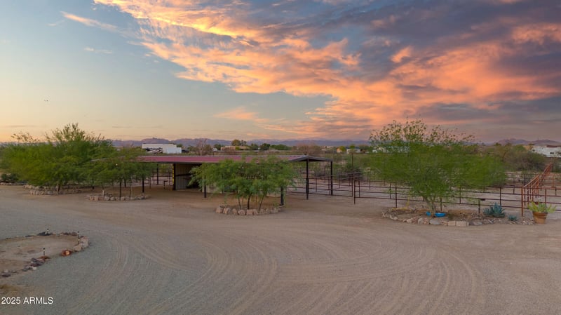 29211 208th Ave, Wittmann, AZ 85361